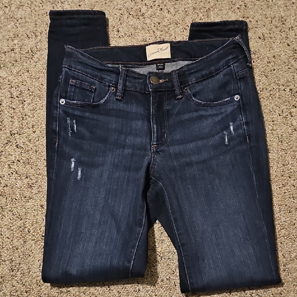 Universal Thread Dark Indigo Skinny Jeans